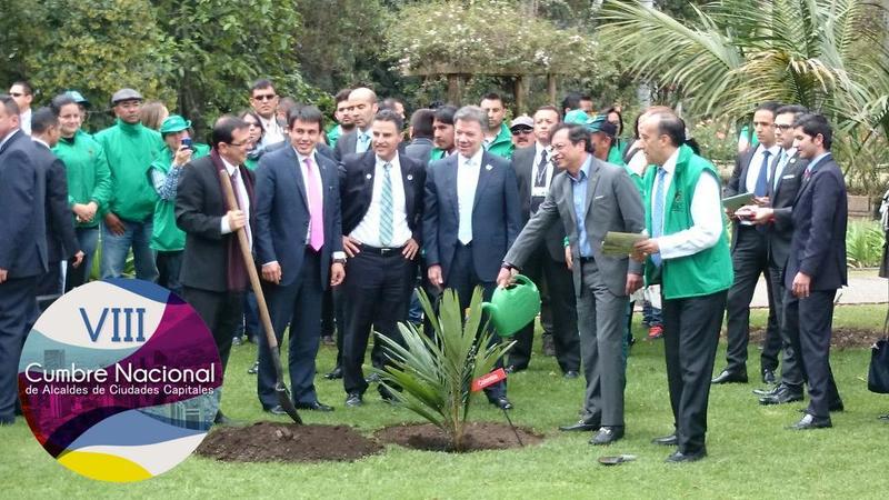 Foto de presidente y secretario de SDIS